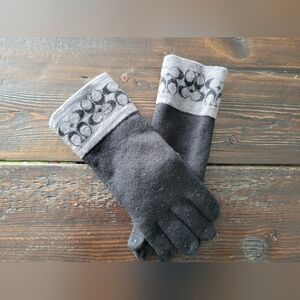 Coach Black and Gray Patterned Gloves